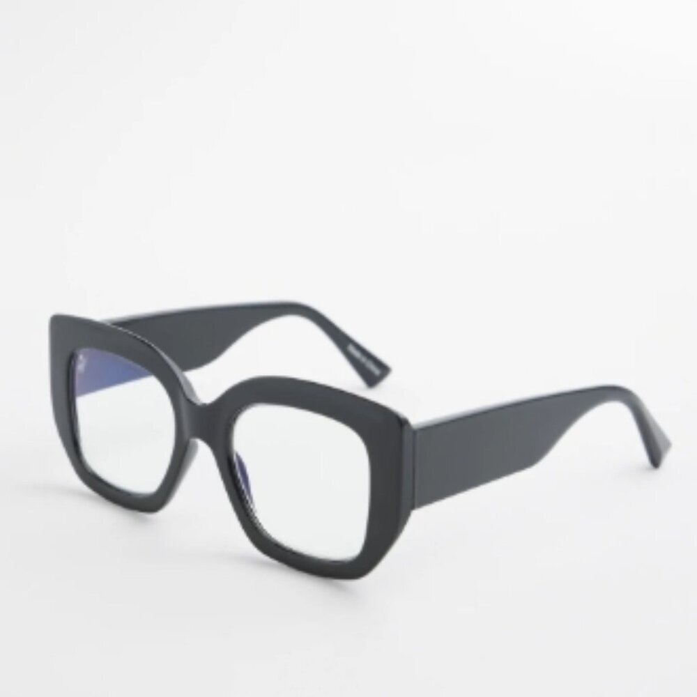 Chico's Thick Square Readers +2.00 With Origami Case